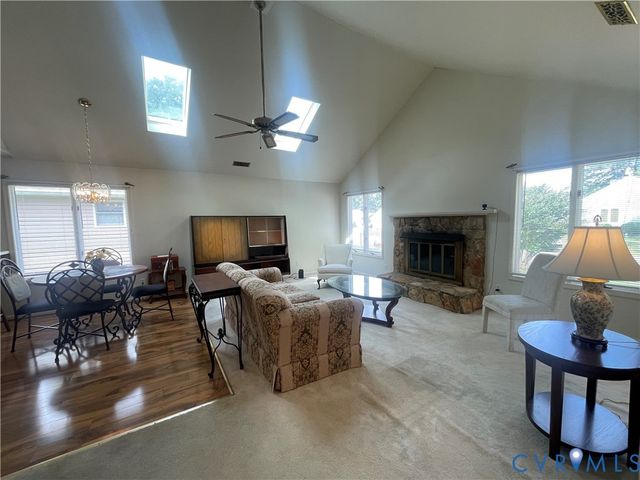 3008 W Grant St, Hopewell, VA 23860