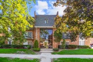 669 CHAPPEL Avenue 2C, Calumet City, IL 60409