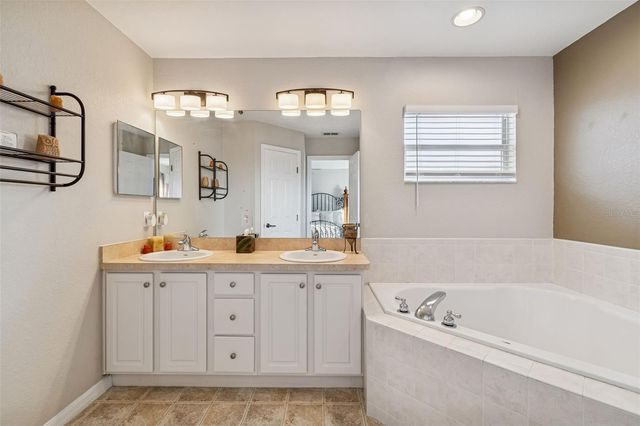 18030 BAYAMON AVENUE, Polk City, FL 33868