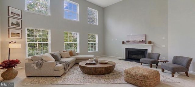 1100 WRIGHT CT, Fredericksburg, VA 22401