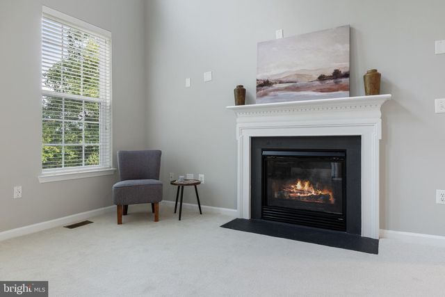 1100 WRIGHT CT, Fredericksburg, VA 22401