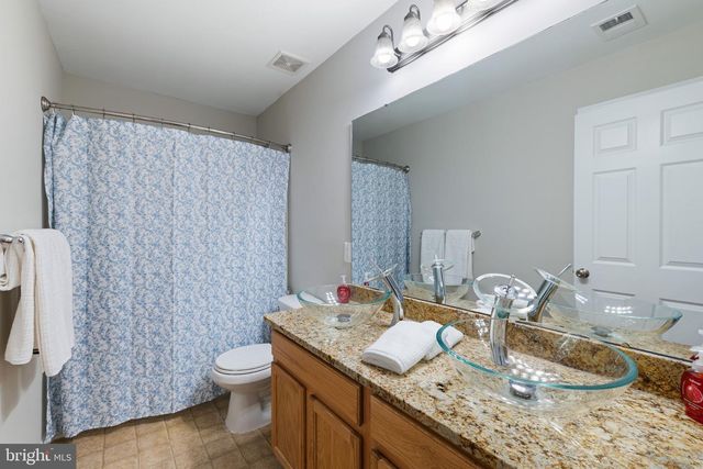 1100 WRIGHT CT, Fredericksburg, VA 22401