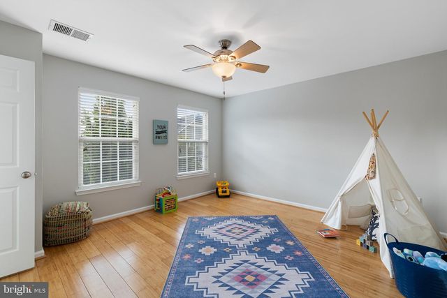 1100 WRIGHT CT, Fredericksburg, VA 22401