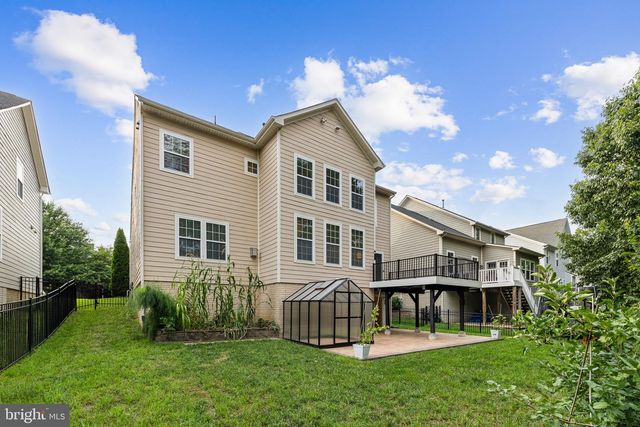 1100 WRIGHT CT, Fredericksburg, VA 22401