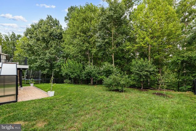 1100 WRIGHT CT, Fredericksburg, VA 22401