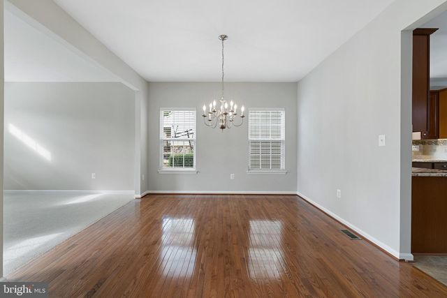1100 WRIGHT CT, Fredericksburg, VA 22401