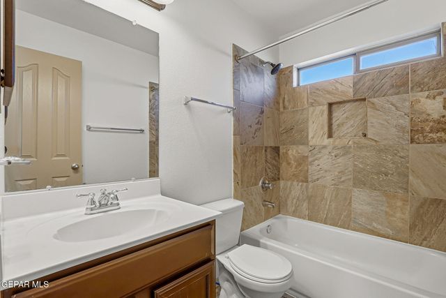 6524 Latimer Place, El Paso, TX 79932