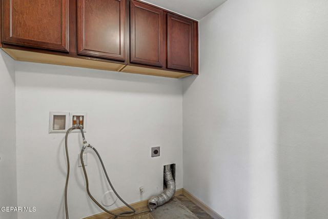 6524 Latimer Place, El Paso, TX 79932