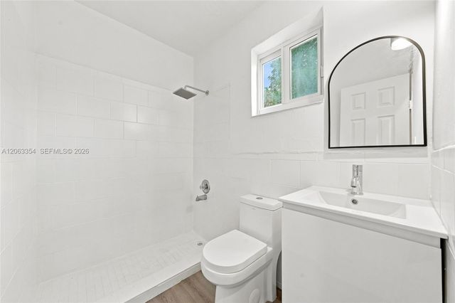 128 NW 9th Ave 4, Miami, FL 33128