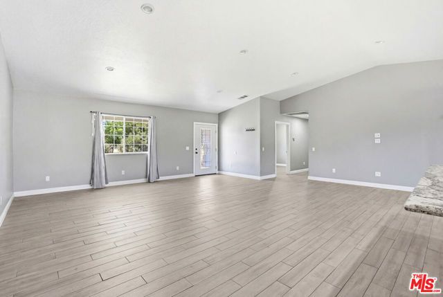 18060 Walnut Street, Hesperia, CA 92345