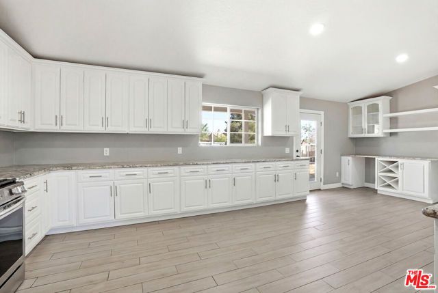 18060 Walnut Street, Hesperia, CA 92345