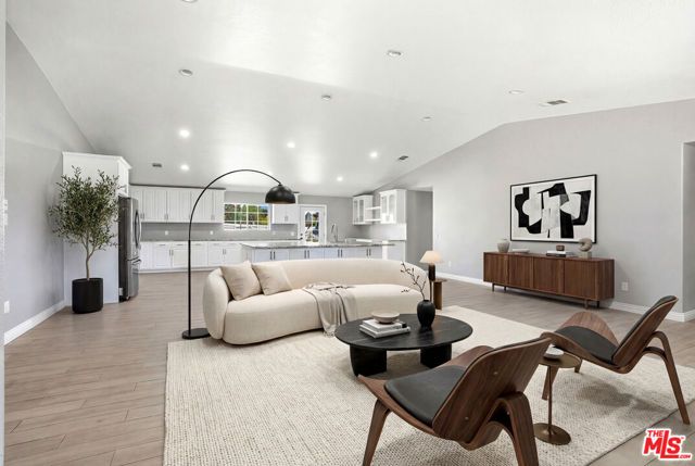 18060 Walnut Street, Hesperia, CA 92345