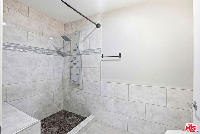 18060 Walnut Street, Hesperia, CA 92345