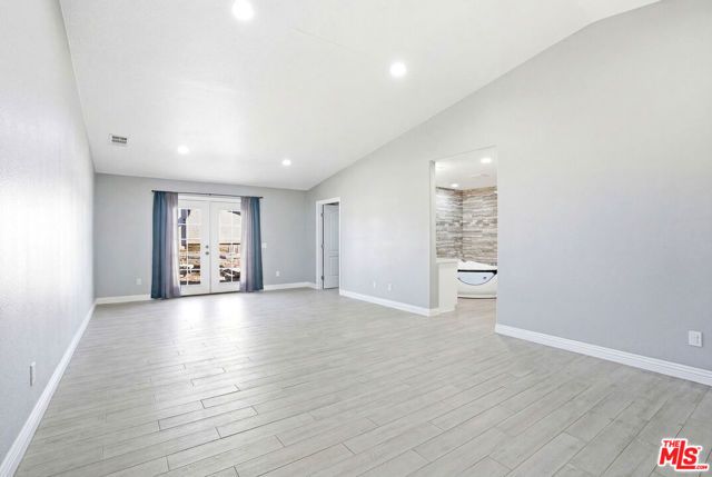 18060 Walnut Street, Hesperia, CA 92345