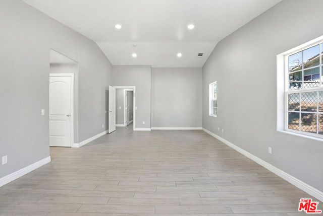 18060 Walnut Street, Hesperia, CA 92345