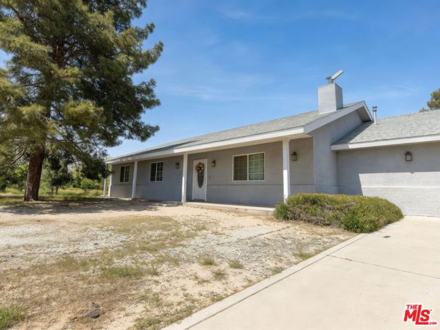 18060 Walnut Street, Hesperia, CA 92345