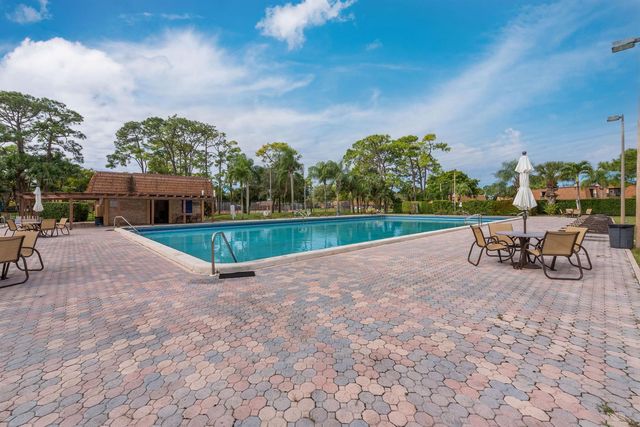 2205 22nd Lane, Greenacres, FL 33463