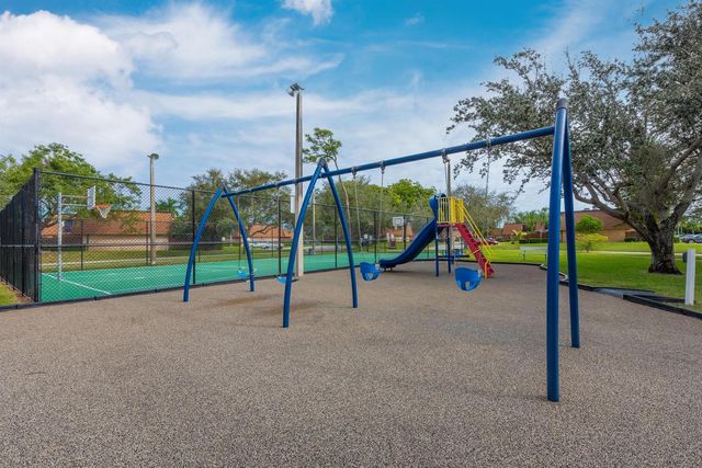 2205 22nd Lane, Greenacres, FL 33463