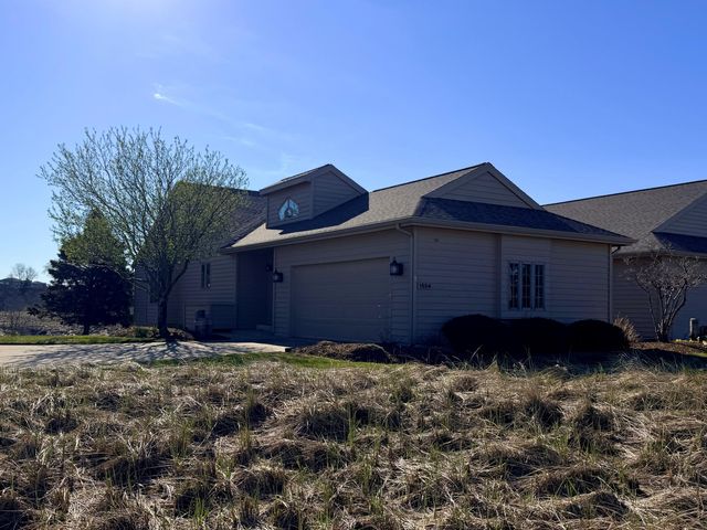 1554 E Harbour Towne Circle 73, Muskegon, MI 49441