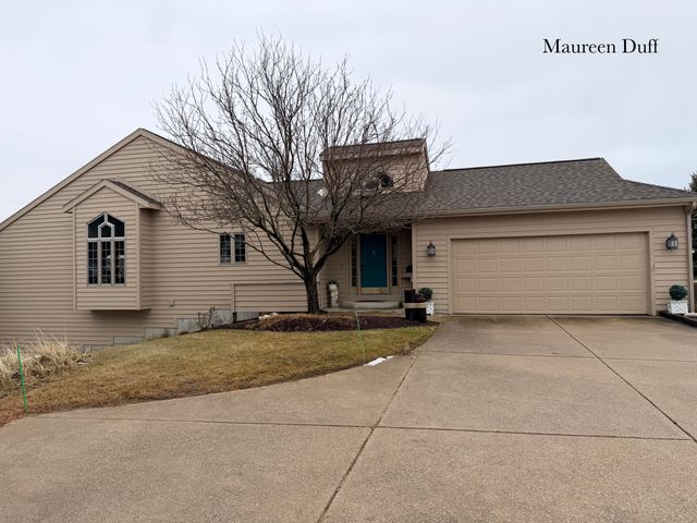 1554 E Harbour Towne Circle 73, Muskegon, MI 49441