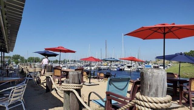 1554 E Harbour Towne Circle 73, Muskegon, MI 49441