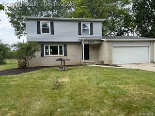 7470 Porter Road, Grand Blanc Charter Township, MI 48439