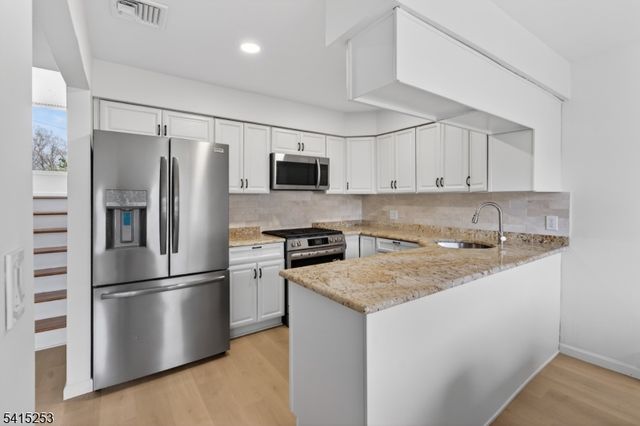 7 Hopson Ave 702, Little Falls Twp., NJ 07424