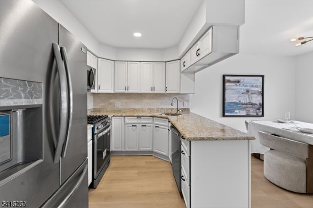 7 Hopson Ave 702, Little Falls Twp., NJ 07424