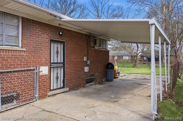 19946 Robson Street, Detroit, MI 48235