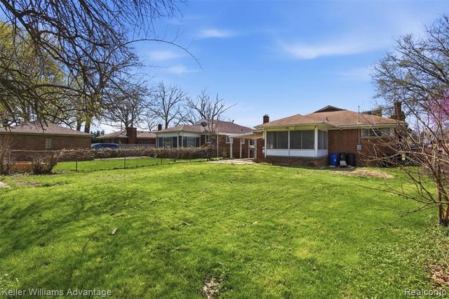 19946 Robson Street, Detroit, MI 48235
