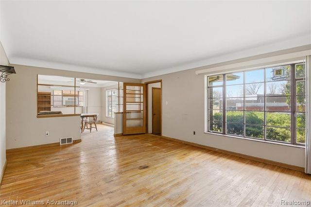 19946 Robson Street, Detroit, MI 48235