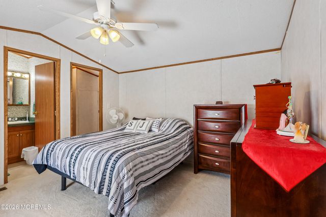 9 Kay Lane 9, Howell, NJ 07731