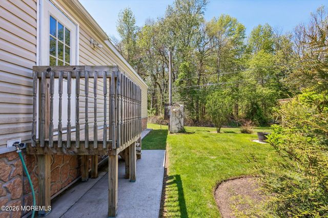 9 Kay Lane 9, Howell, NJ 07731