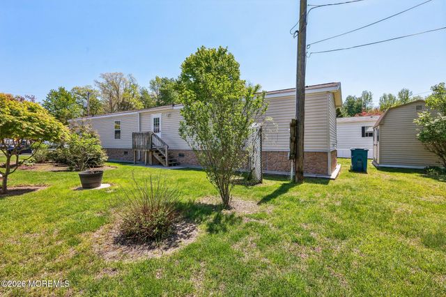 9 Kay Lane 9, Howell, NJ 07731