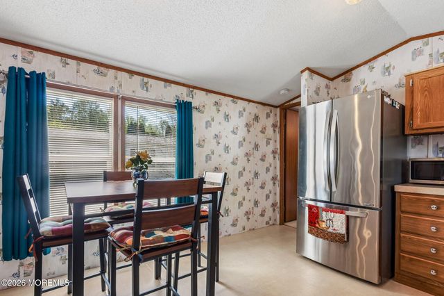 9 Kay Lane 9, Howell, NJ 07731
