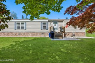 9 Kay Lane 9, Howell, NJ 07731