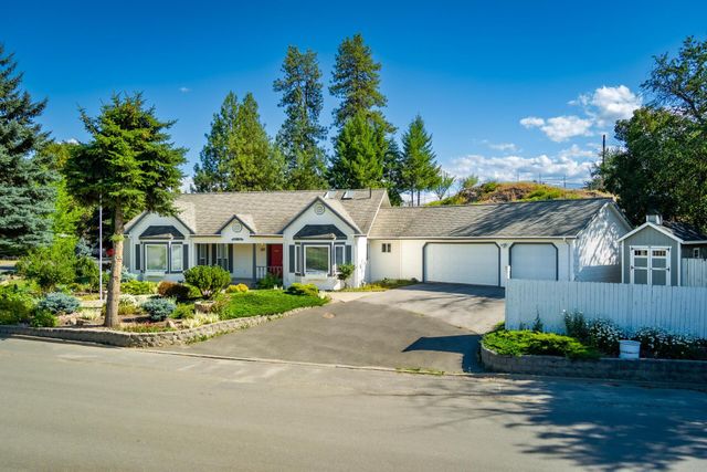 160 E 7th Ave, Colville, WA 99114