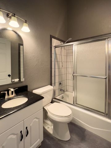 160 E 7th Ave, Colville, WA 99114