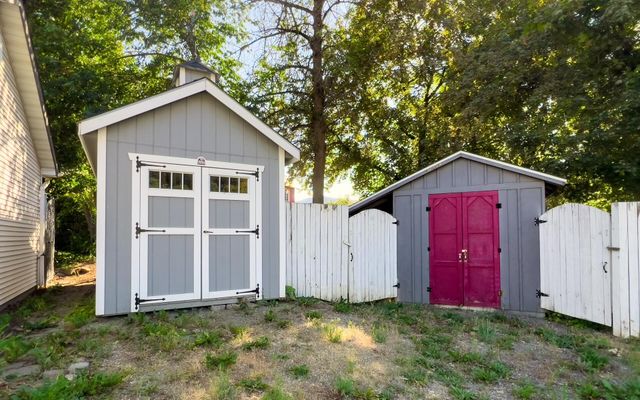 160 E 7th Ave, Colville, WA 99114