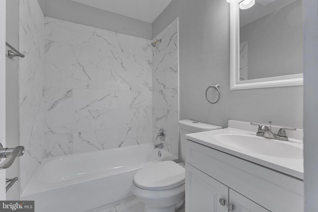 10014 FOREST VIEW, Gaithersburg, MD 20886