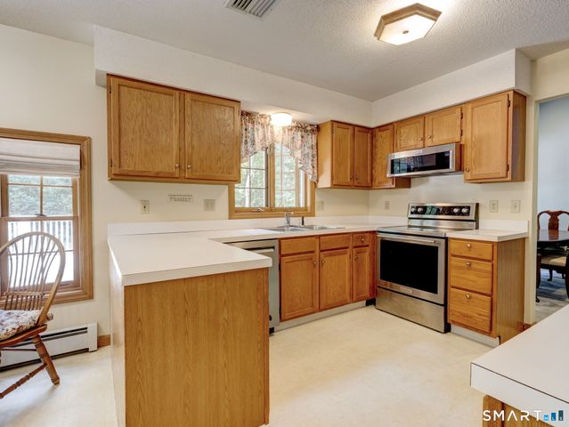 45 Wapping Wood Road, Ellington, CT 06029