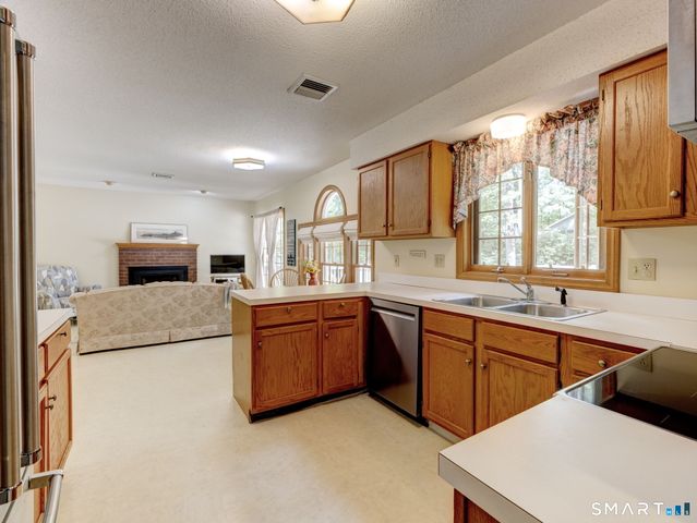 45 Wapping Wood Road, Ellington, CT 06029