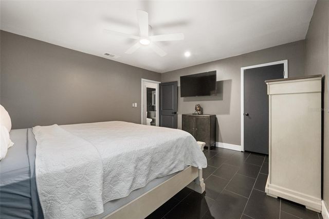 1214 NW 55TH TERRACE, Gainesville, FL 32605