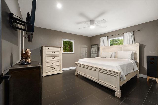 1214 NW 55TH TERRACE, Gainesville, FL 32605