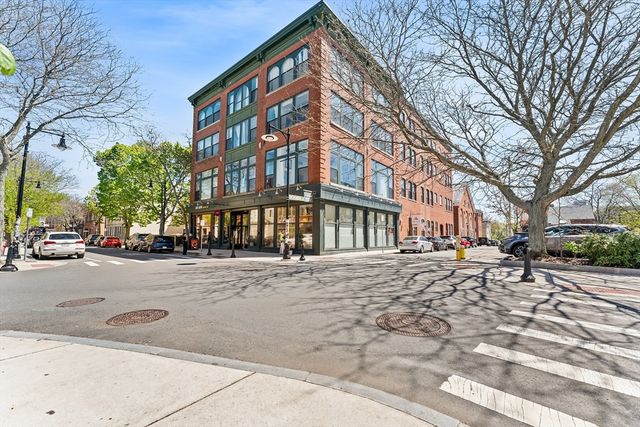 281 Essex St 306, Salem, MA 01970