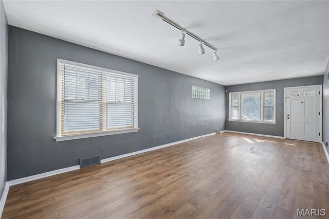 5701 Arthur Avenue, St Louis, MO 63139