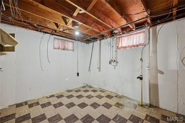 5701 Arthur Avenue, St Louis, MO 63139