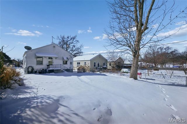 5701 Arthur Avenue, St Louis, MO 63139