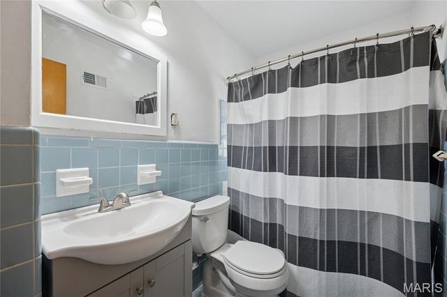 5701 Arthur Avenue, St Louis, MO 63139