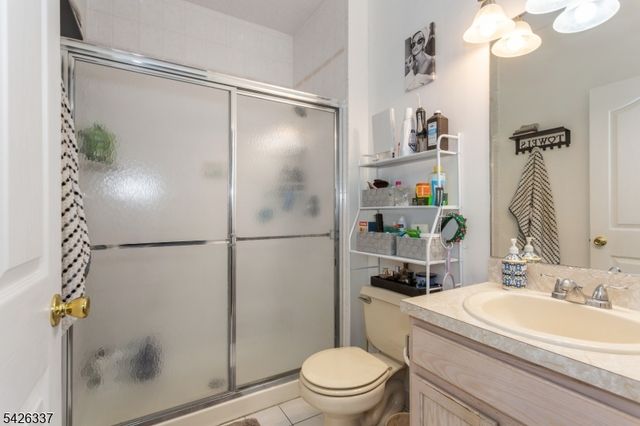 71 Parker Ave, Hawthorne Boro, NJ 07506